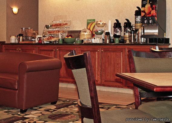 فندق Unionفي  كوالتيي إن يونيون يو إس هاي واي 176 المطعم الصورة
